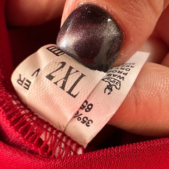 ✨ NWOT Red High Low Asymmetrical Peplum Top - Picture 8 of 8